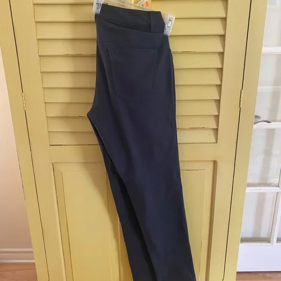 Lululemon Pants - Picture 6 of 7